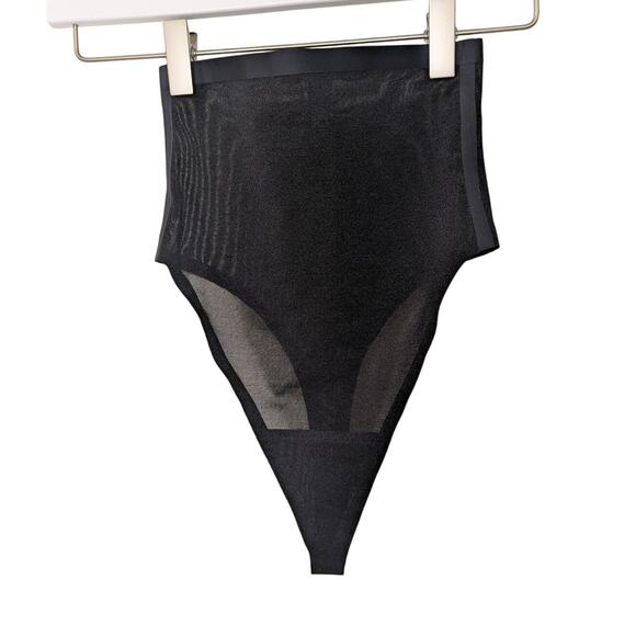 SKIMS Women's Size XS High Waisted Thong Onxy Black NWT - Picture 3 of 8